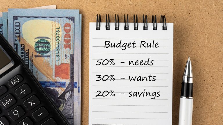 How to create a monthly budget that works
